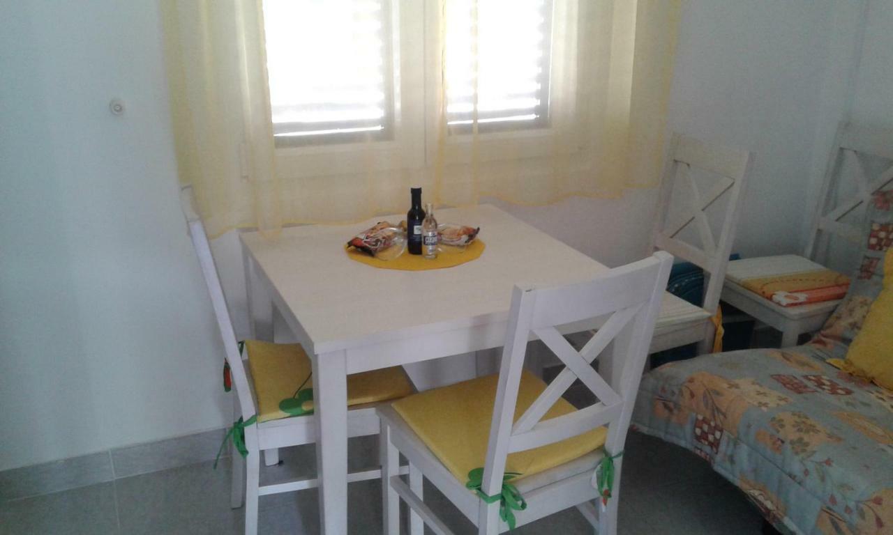Apartment Tara Nečujam Exteriér fotografie